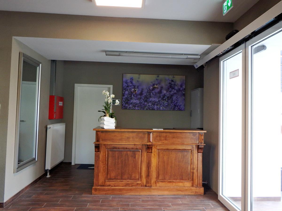 Garni Hotel Lavendelhof Nauen Exterior photo